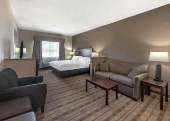 Best Western La Grange Inn & Suites hotel thumbnail 5