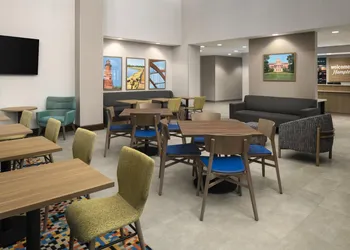 Hampton Inn & Suites Rochester/Henrietta hotel thumbnail 2