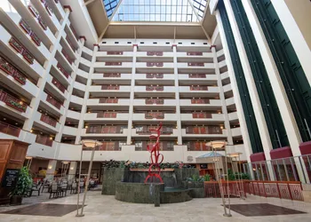 Embassy Suites Northwest Arkansas - Hotel, Spa & Convention hotel thumbnail 2