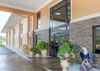 Comfort Inn at Royal Blue hotel thumbnail 6