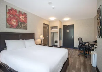 Coast Lonsdale Quay Hotel hotel thumbnail 5