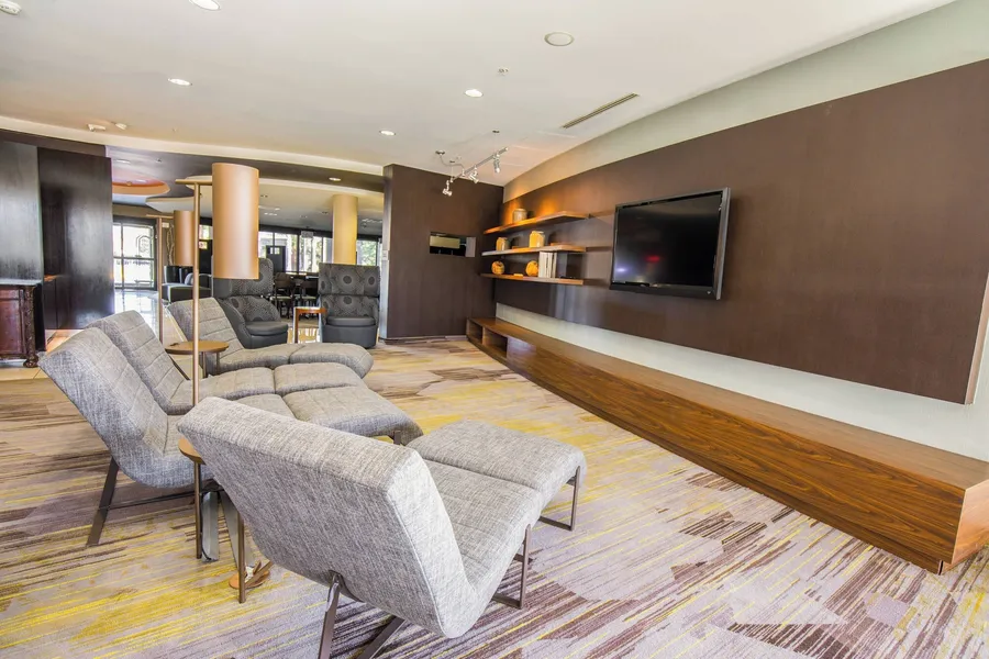 Courtyard by Marriott Merced hotel detail image 2