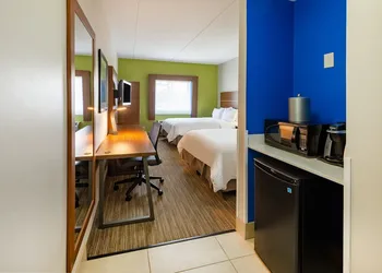 Holiday Inn Express Vermilion by IHG hotel thumbnail 3
