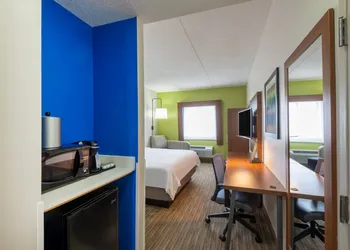 Holiday Inn Express Vermilion by IHG hotel thumbnail 4