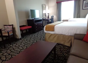 Holiday Inn Express Hotel & Suites Lubbock South by IHG hotel thumbnail 5