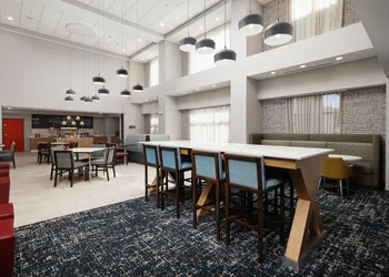Hampton Inn & Suites McAllen hotel thumbnail 3