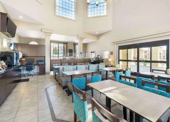 Best Western Oxnard Inn hotel thumbnail 2