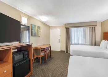 Best Western Oxnard Inn hotel thumbnail 7
