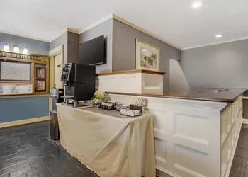 Best Western PLUS Morristown Inn-Florham Park hotel thumbnail 3