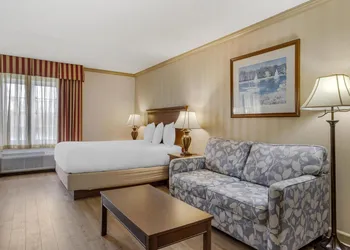 Best Western PLUS Morristown Inn-Florham Park hotel thumbnail 6