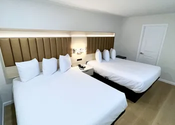 Francisco Bay Inn hotel thumbnail 6