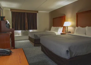Quality Inn Stadium Area Green Bay Stadium hotel thumbnail 6