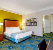 La Quinta Inn & Suites by Wyndham Fremont / Silicon Valley hotel detail image 3