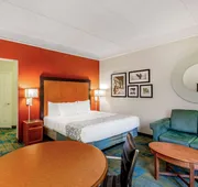 La Quinta Inn & Suites by Wyndham Fremont / Silicon Valley hotel detail image 4