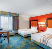 La Quinta Inn & Suites by Wyndham Fremont / Silicon Valley hotel detail image 7