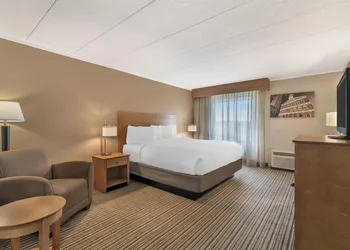 Best Western Plus Waltham Boston hotel thumbnail 5