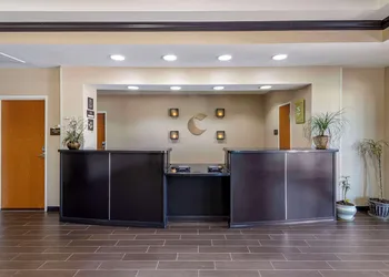 Comfort Inn & Suites Glenpool hotel thumbnail 2