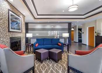 Comfort Inn & Suites Glenpool hotel thumbnail 3