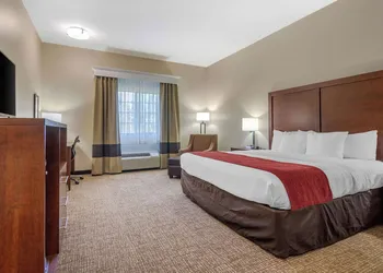 Comfort Inn & Suites Glenpool hotel thumbnail 4