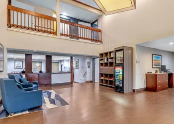 Comfort Inn Somerset - Lake Cumberland hotel thumbnail 5