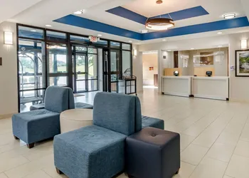 Comfort Inn & Suites Troutville-Roanoke North hotel thumbnail 3