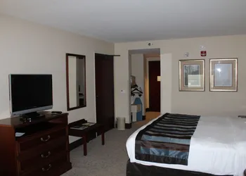Lexington Expo Hotel by IHG hotel thumbnail 6