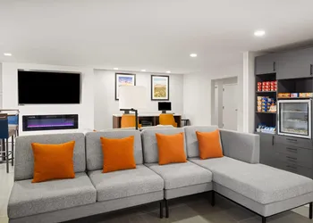 Wingate by Wyndham Los Alamos hotel thumbnail 4