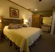 Highland Lake Inn & Resort hotel detail image 4