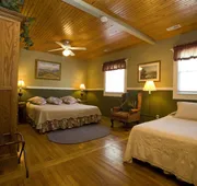 Highland Lake Inn & Resort hotel detail image 5