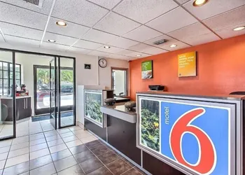 Motel 6 Fremont, CA - North hotel thumbnail 4