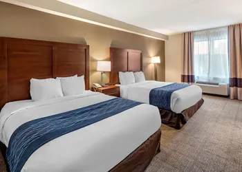 Comfort Inn & Suites Virginia Beach - Norfolk Airport hotel thumbnail 3