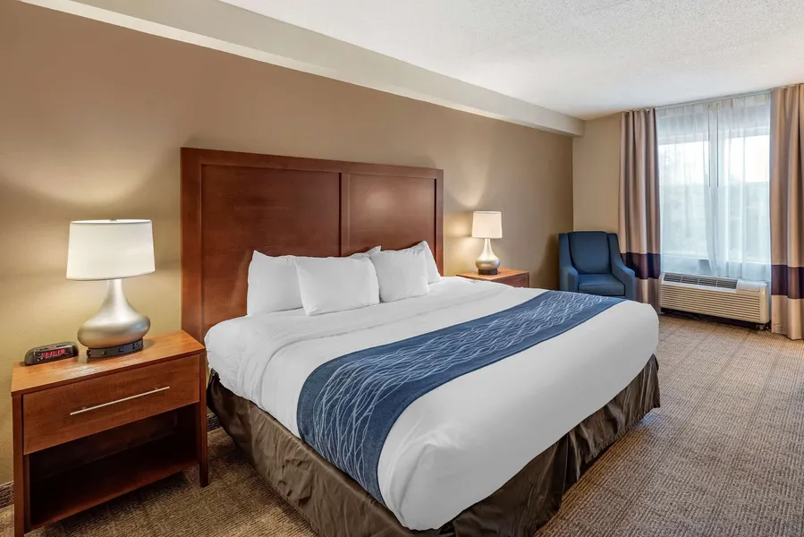 Comfort Inn & Suites Virginia Beach - Norfolk Airport hotel detail image 6