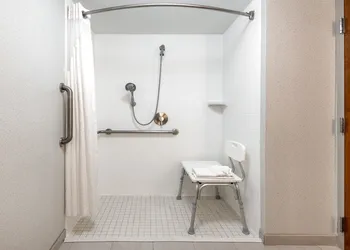 Holiday Inn Express Chapel Hill by IHG hotel thumbnail 2