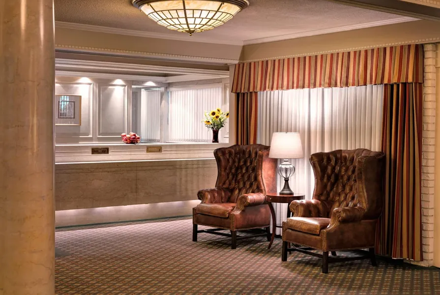 Royal Scot Hotel & Suites, Trademark Collection by Wyndham hotel detail image 2