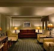 Royal Scot Hotel & Suites, Trademark Collection by Wyndham hotel detail image 3