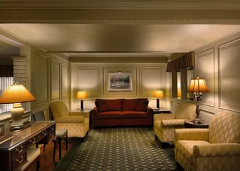 Royal Scot Hotel & Suites, Trademark Collection by Wyndham hotel thumbnail 3