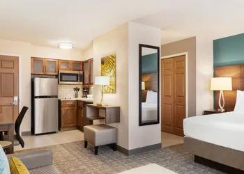 Staybridge Suites Fort Wayne by IHG hotel thumbnail 5