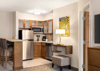 Staybridge Suites Fort Wayne by IHG hotel thumbnail 7