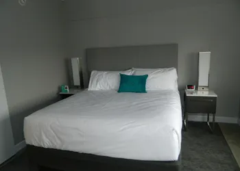 Hotel Indigo Harrisburg - Hershey by IHG hotel thumbnail 3