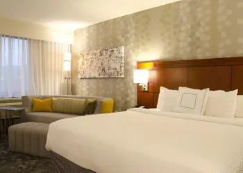 Courtyard by Marriott Waterbury Downtown hotel thumbnail 7