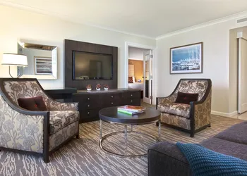Fairmont Waterfront hotel thumbnail 6