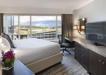 Fairmont Waterfront hotel thumbnail 8