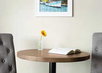 Shem Creek Inn hotel thumbnail 5