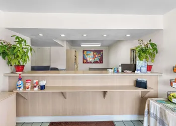 Americas Best Value Inn Lake City hotel thumbnail 2