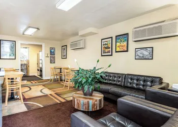 Americas Best Value Inn Lake City hotel thumbnail 6