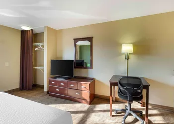 Extended Stay America Suites - Chicago - Vernon Hills - Lake Forest hotel thumbnail 8