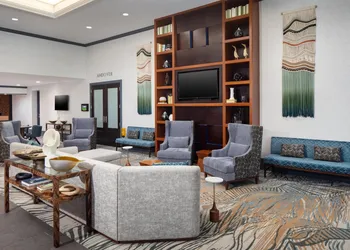 DoubleTree by Hilton Boston - Andover hotel thumbnail 3