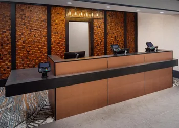 DoubleTree by Hilton Boston - Andover hotel thumbnail 4
