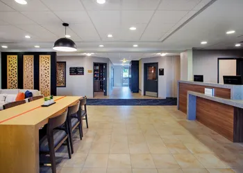 Candlewood Suites Kenosha – Pleasant Prairie by IHG hotel thumbnail 2