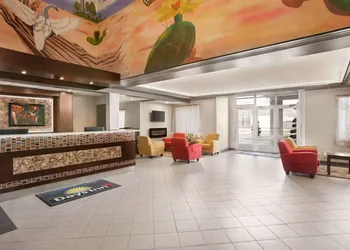 Days Inn by Wyndham Leamington hotel thumbnail 3